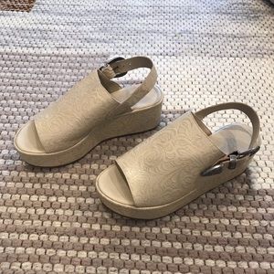 Matisse- worn 1x! cream/tan, platform wedge